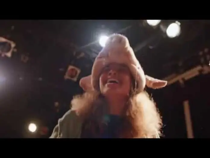 Wideo do filmu Madeline i Madeline — Official Singaporean Trailer