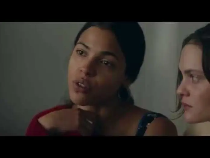 Wideo do filmu La fête est finie — LA FÊTE EST FINIE bande-annonce, sortie le 28-02-2018