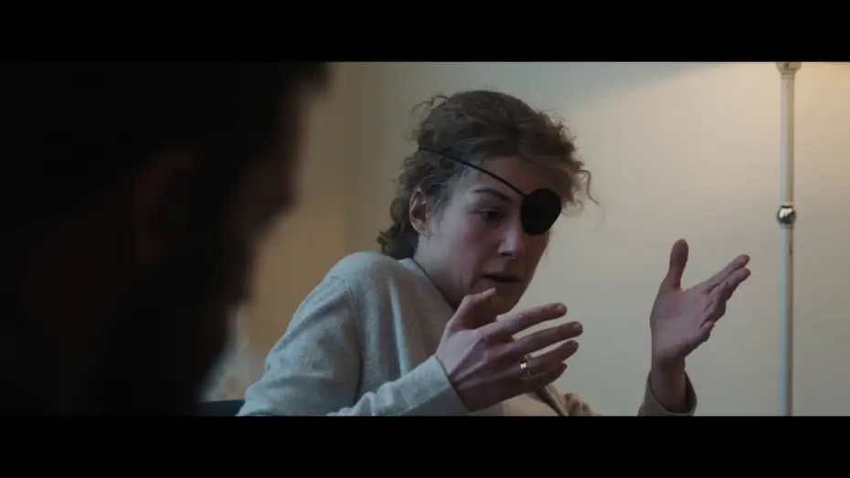 Wideo do filmu Prywatna wojna — Compelled