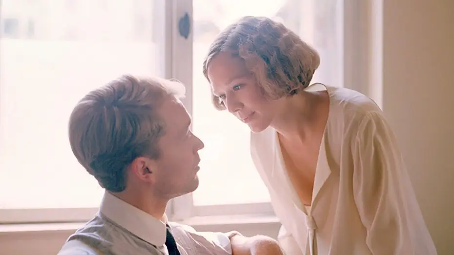 Wideo do filmu Młodość Astrid — Conociendo a Astrid - Trailer español (HD)