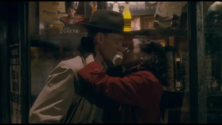 Wideo do filmu Głębokie błękitne morze — Official US Trailer