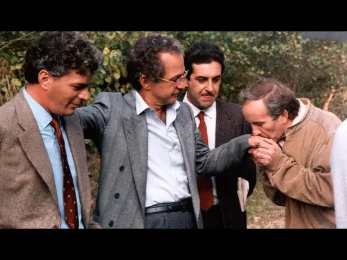 Wideo do filmu Kamorysta — The Professor (Il Camorrista, 1986) Trailer English