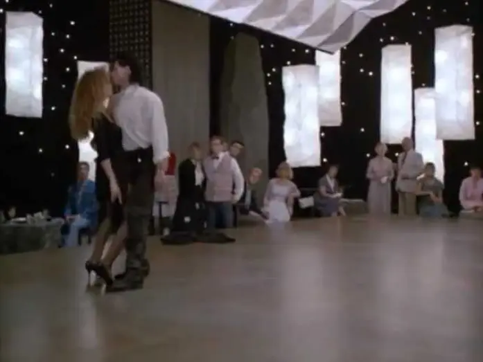 Wideo do filmu Eksperci — The Experts (1989)
