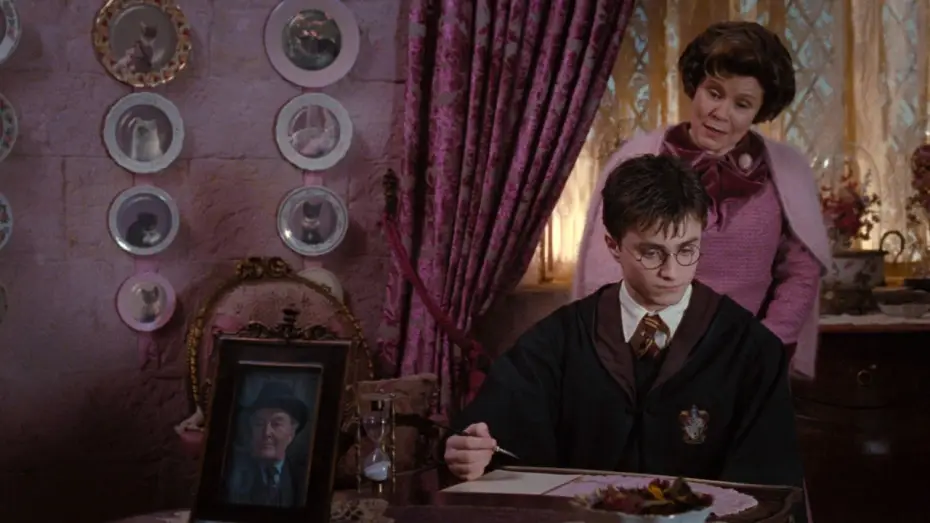 Wideo do filmu Harry Potter i Zakon Feniksa — Detention with Umbridge - Full Scene