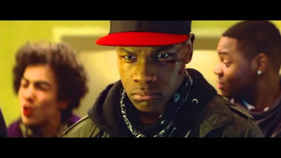 Wideo do filmu Atak na dzielnicę  — Attack the Block - trailer español