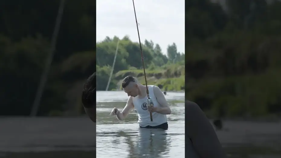 Wideo do filmu Strefa interesów — A day at the river.