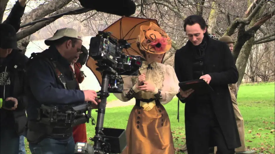 Wideo do filmu Crimson Peak. Wzgórze krwi — Color