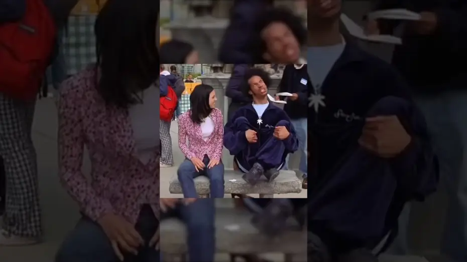 Wideo do filmu Straszny Film 2 — Shorty teaches Cindy how to sit “Cooool” 😎 name your favorite scene from this movie in the comments