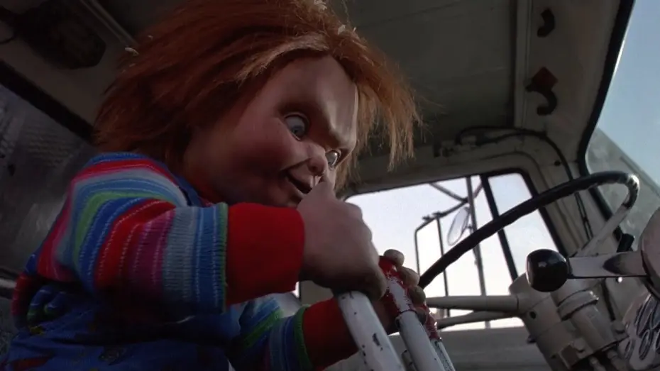 Wideo do filmu Laleczka Chucky 3 — Chucky's Iconic Garbage Truck Kill