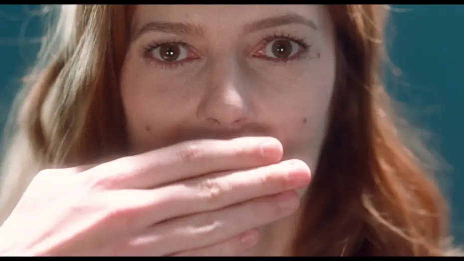 Wideo do filmu Chambre 212 — CHAMBRE 212 - Bande Annonce VF