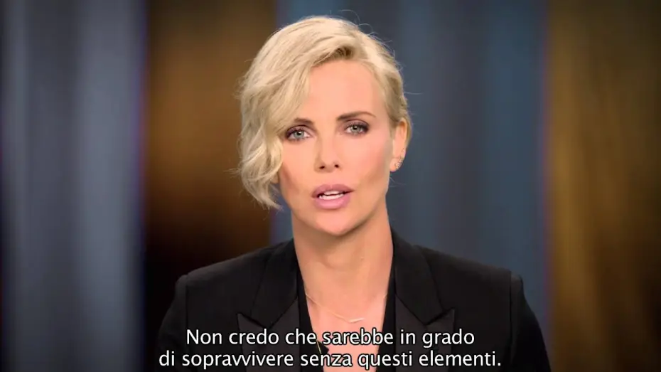 Wideo do filmu Łowca i Królowa Lodu — IL CACCIATORE E LA REGINA DI GHIACCIO - Intervista a Charlize Theron (sottotitoli in italiano)