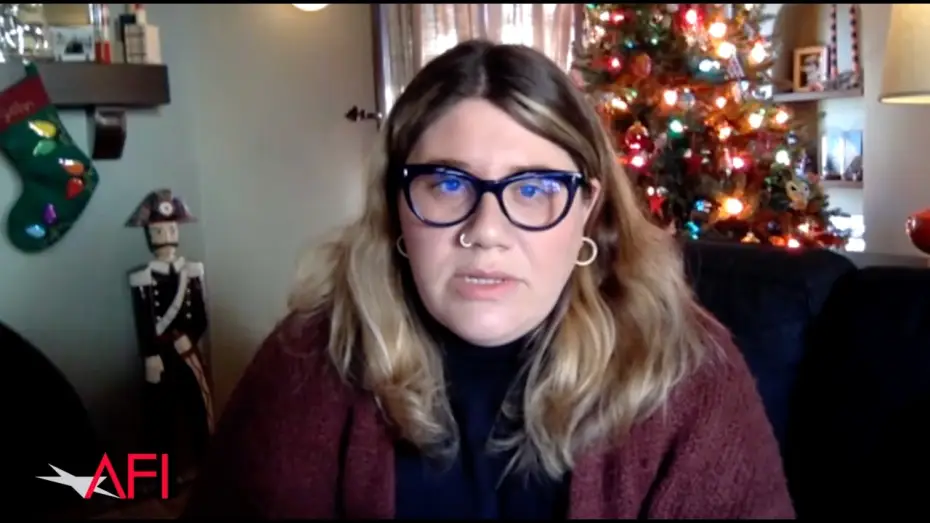 Wideo do filmu Świąteczny szok — Production Designer Theresa Guleserian on Bringing Her Vision to Life in HAPPIEST SEASON