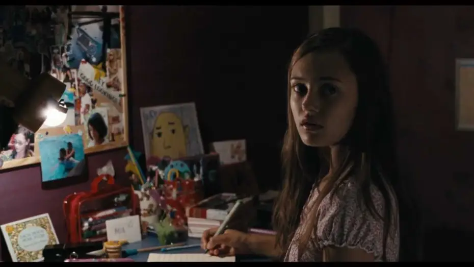 Wideo do filmu Natręt — Intruders - Trailer italiano ufficiale