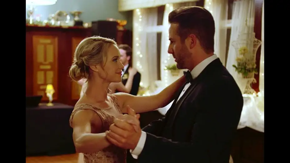 Wideo do filmu Love at First Dance — Preview - Love at First Dance - Hallmark Channel