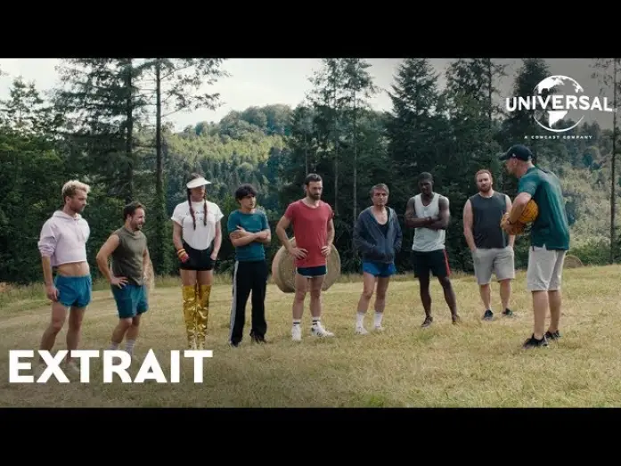 Wideo do filmu Krewetki w cekinach — Les Crevettes Pailletées - Extrait "Entraînement" VF