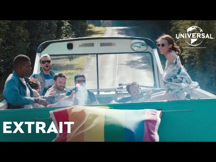 Wideo do filmu Krewetki w cekinach — Les Crevettes Pailletées - Extrait "Boys on roof" VF