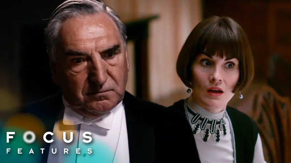 Wideo do filmu Downton Abbey — The Royal Servants Take Over From the Downton Staff