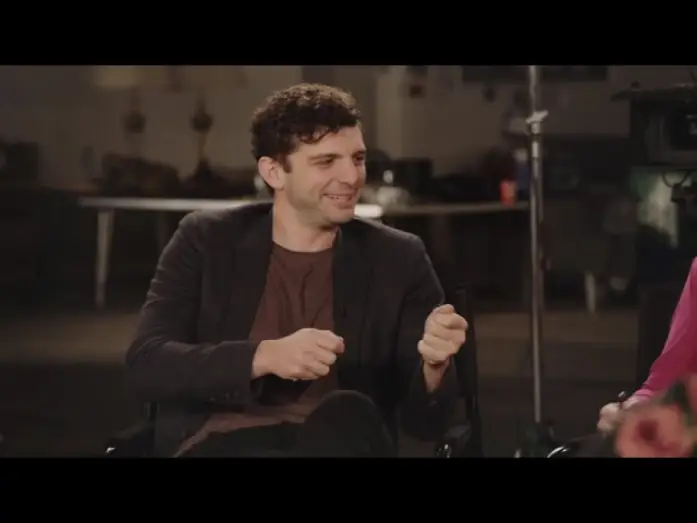 Wideo do filmu Downton Abbey — Upstairs & Downstairs Cast Conversations ("Downton Abbey: The Motion Picture" DVD bonus feature)