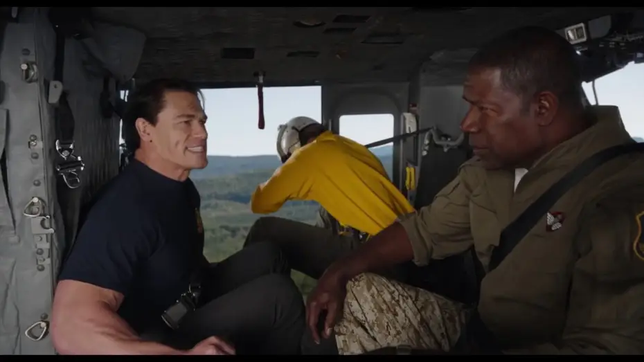 Wideo do filmu Igrając z ogniem — Jumping out of Chopper