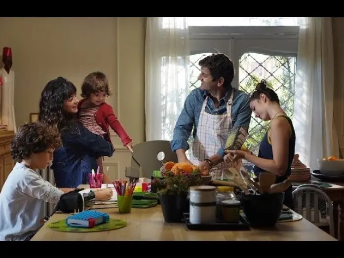 Wideo do filmu Sami bez mamy — 10 días sin mamá - Trailer español (HD)