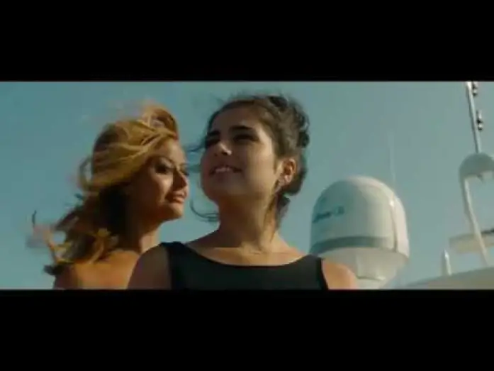 Wideo do filmu Gorące lato z Sofią — UNE FILLE FACILE - Teaser VF