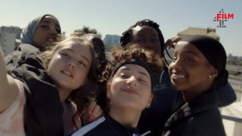 Wideo do filmu Rocks — Clip