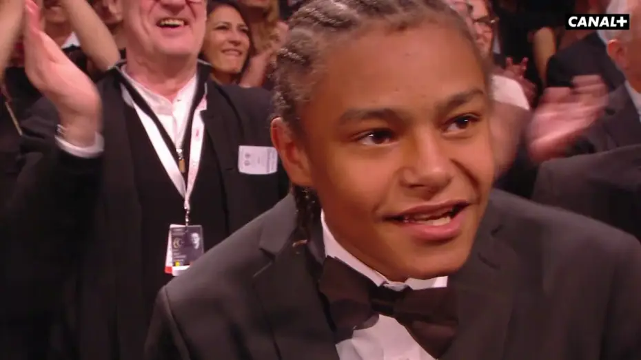 Wideo do filmu Nędznicy — Réactions de fin de projection du film Les Misérables - Cannes 2019