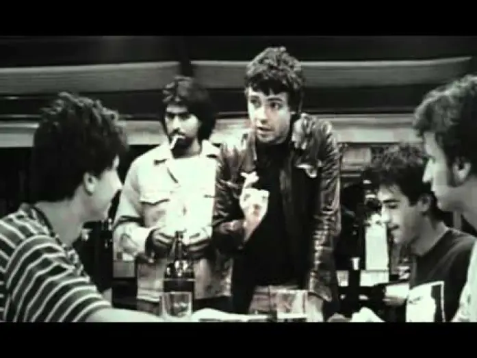 Wideo do filmu 25 Watts — 25 Watts - [Chopo y Menchaca]