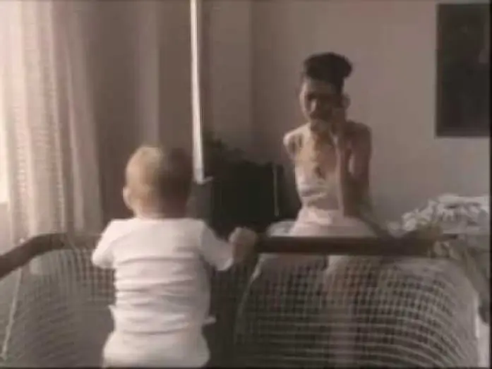 Wideo do filmu Bad — Clip -- Andy Warhol's Bad (1977)