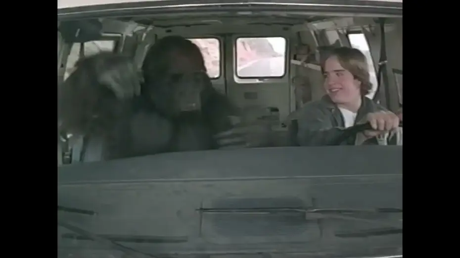 Wideo do filmu Born to Be Wild — Born to Be Wild (1995) Trailer from VHS