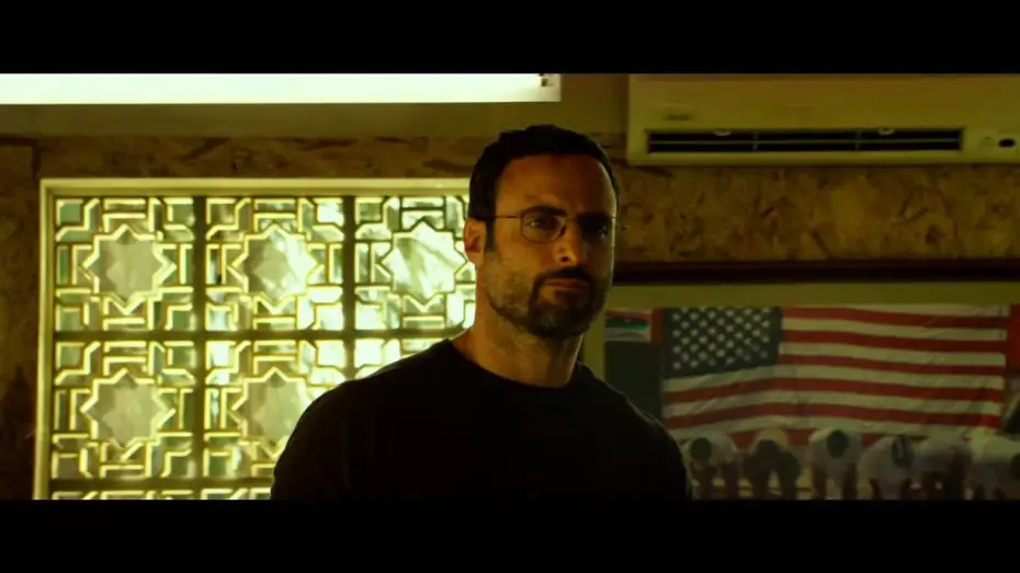 Wideo do filmu 13 Godzin: Tajna misja w Benghazi — 13 horas: Los soldados secretos de Bengasi - Trailer español (HD)