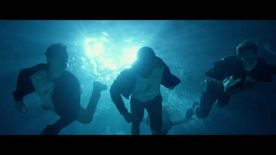 Wideo do filmu Power Rangers — POWER RANGERS - Extrait "Sous l'eau" - VF