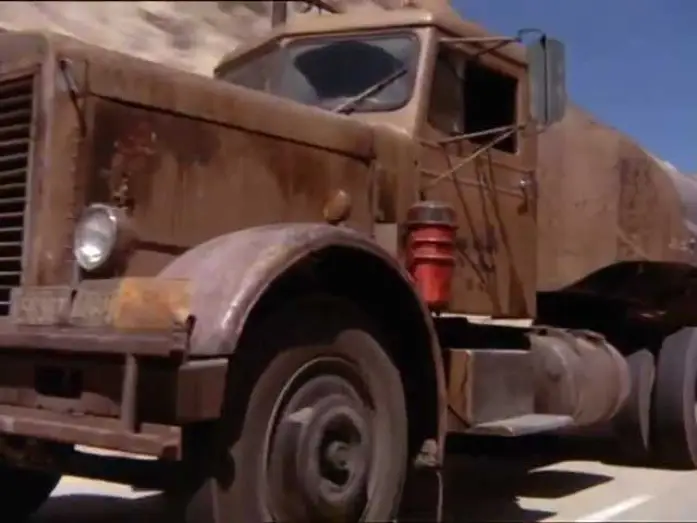 Wideo do filmu Pojedynek na Szosie — Duel de Steven Spielberg avec Dennis Weaver (Bande-annonce)