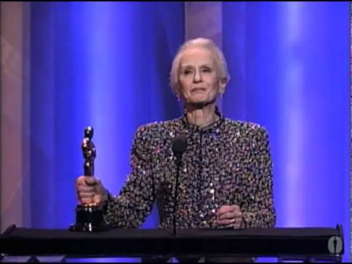 Wideo do filmu Wożąc panią Daisy — Jessica Tandy Wins Best Actress: 1990 Oscars