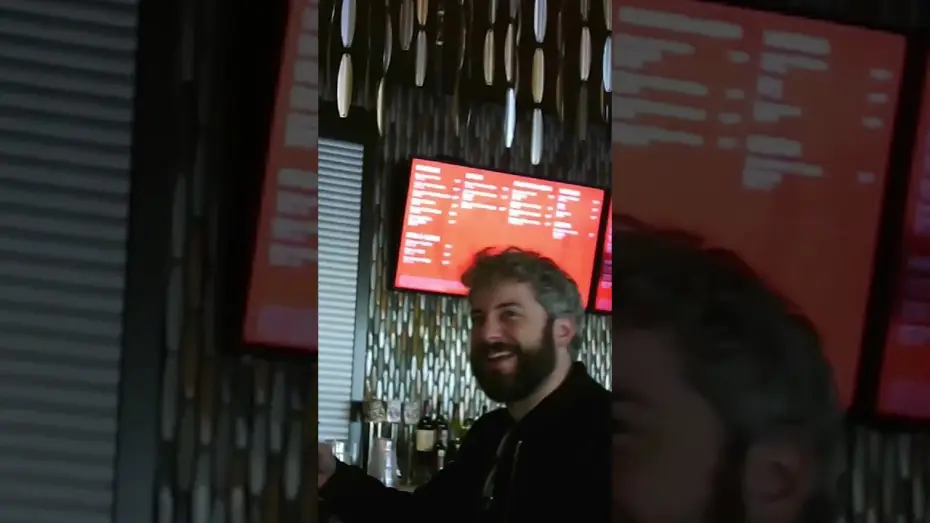 Wideo do filmu Ona słucha — AIA is Always Watching