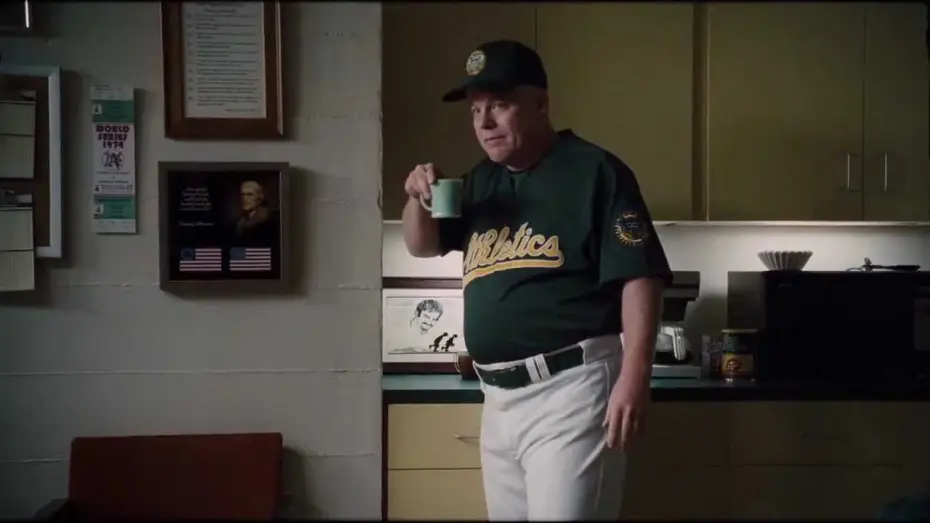 Wideo do filmu Moneyball — MONEYBALL Film Clip - 'You're Killing This Team'