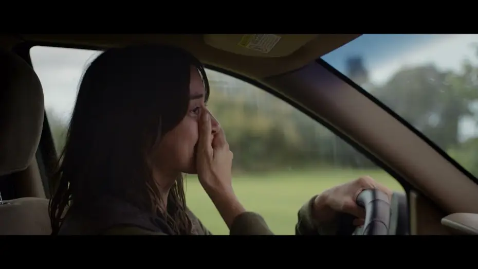 Wideo do filmu Chmara — LA NUBE, dirigida por Just Philippot – Trailer VOSE