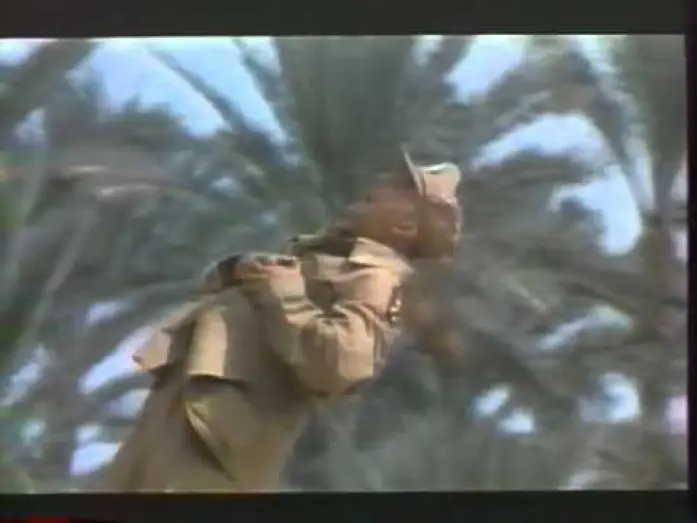 Wideo do filmu Scemo di guerra — Le Fou de Guerre Trailer (French Version) (1985)