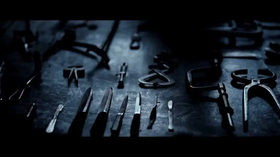 Wideo do filmu Kruk. Zagadka zbrodni — The Raven - Trailer italiano definitivo