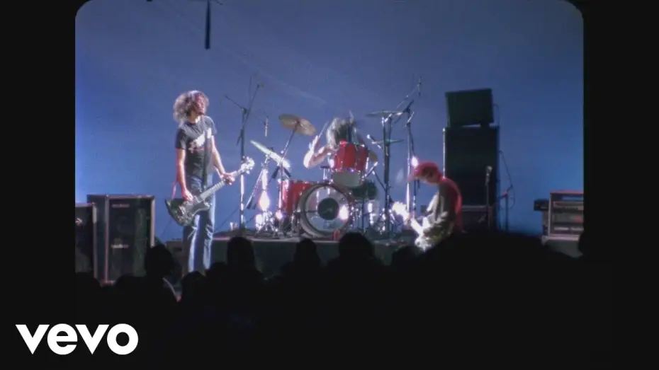 Wideo do filmu Nirvana: Live at the Paramount — Nirvana - School (Live At The Paramount, Seattle / 1991)