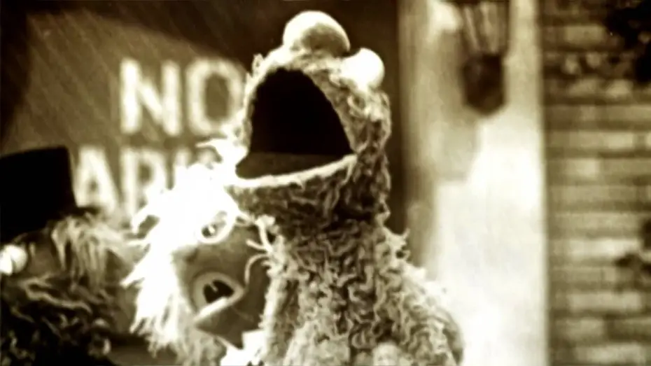 Wideo do filmu Being Elmo: A Puppeteer's Journey — IW Exclusive: Being Elmo - Official Trailer (HD)