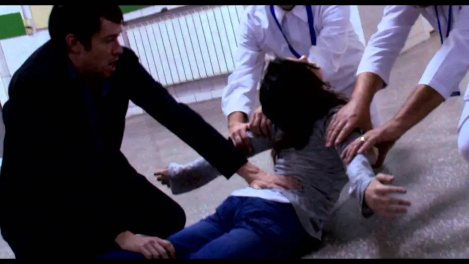 Wideo do filmu Demony — Devil Inside : extrait « Hospital » VOST