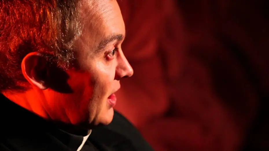 Wideo do filmu Demony — DEVIL INSIDE vu par Monseigneur Laurent Bernard