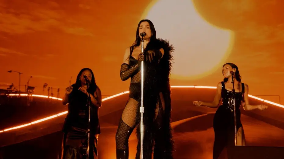 Wideo do filmu Dua Lipa: Live From Mexico — Dua Lipa - Maria (Live du Mexique)