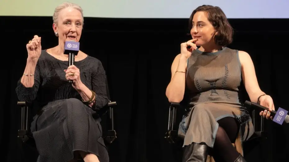 Wideo do filmu Familiar Touch — Sarah Friedland, Kathleen Chalfant, Carolyn Michelle, & H. Jon Benjamin on Familiar Touch | ND/NF