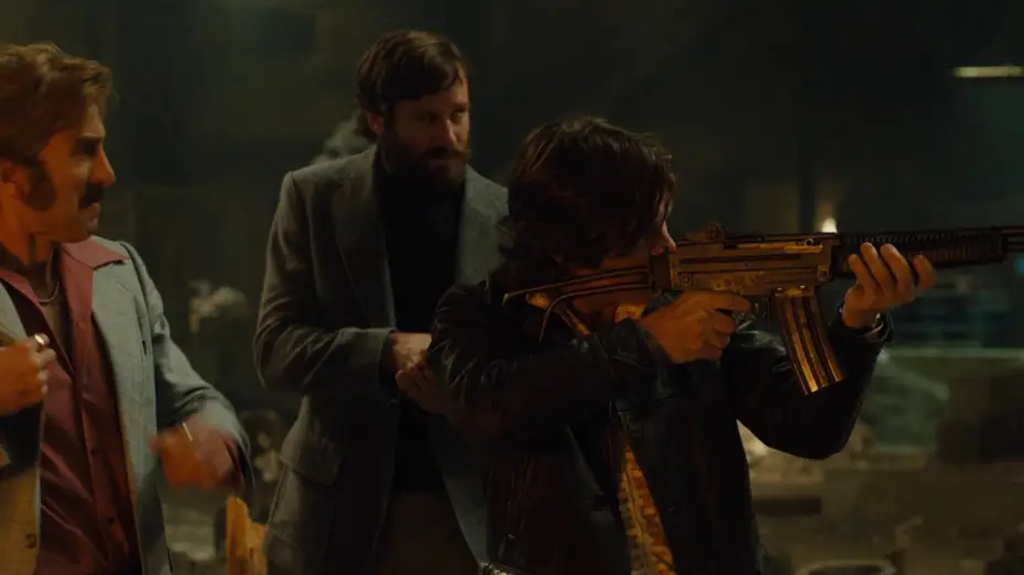 Wideo do filmu Free Fire — FREE FIRE - Extrait - Test de la marchandise - VOST