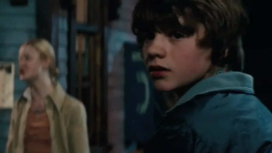 Wideo do filmu Super 8 — SUPER 8 - Trailer 2 Subtitulado Español - FULL HD