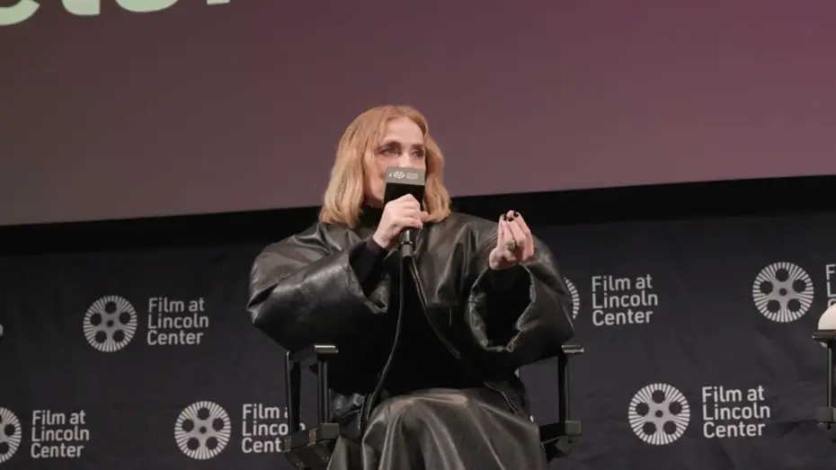 Wideo do filmu 여행자의 필요 — Isabelle Huppert on A Traveler's Needs and Hong Sangsoo's Process