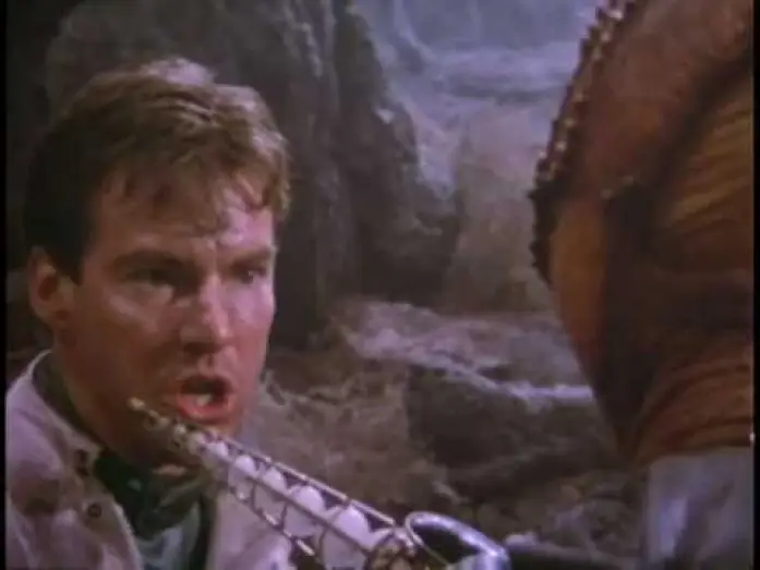 Wideo do filmu Mój własny wróg — Enemy Mine Trailer