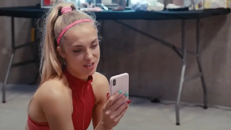 Wideo do filmu Sweat — Tráiler en castellano